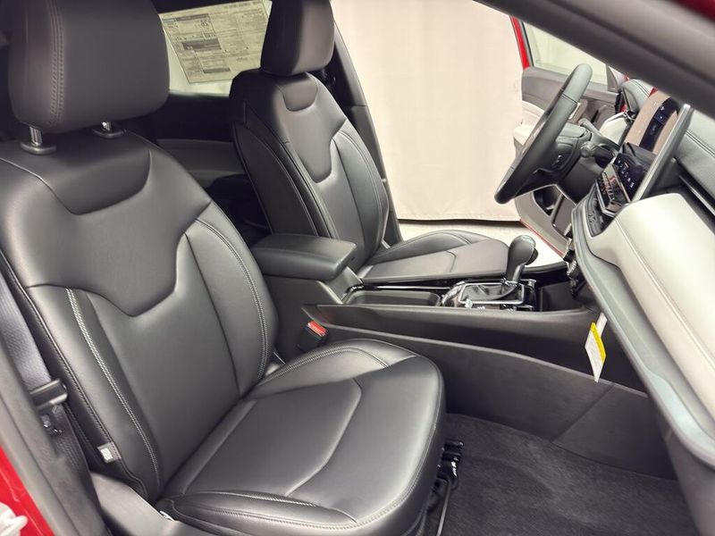 New 2026 Jeep Compass Limited 4x4Image 14