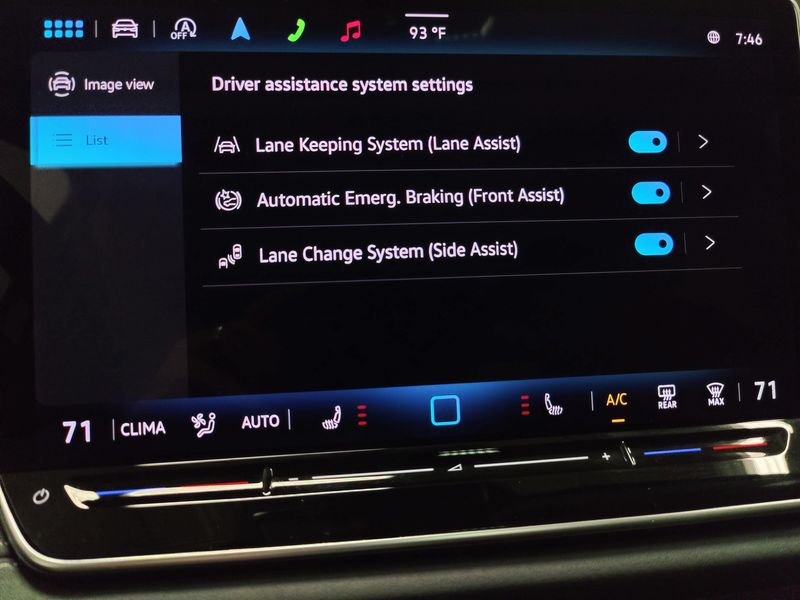 Used 2025 Volkswagen Tiguan SE AWD w/SunroofImage 8