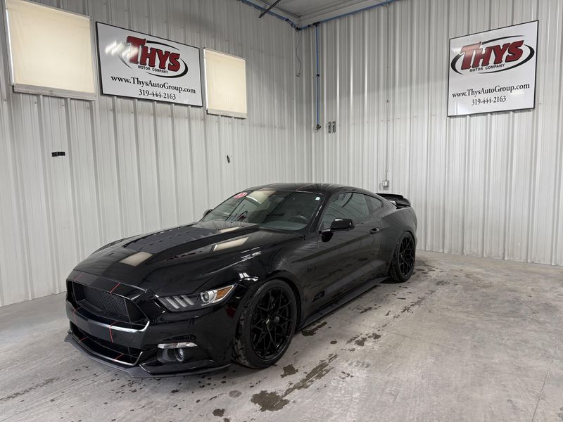 Used 2017 Ford Mustang Image 12