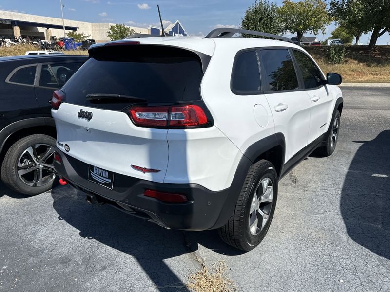 2018 Jeep Cherokee Trailhawk photo 6