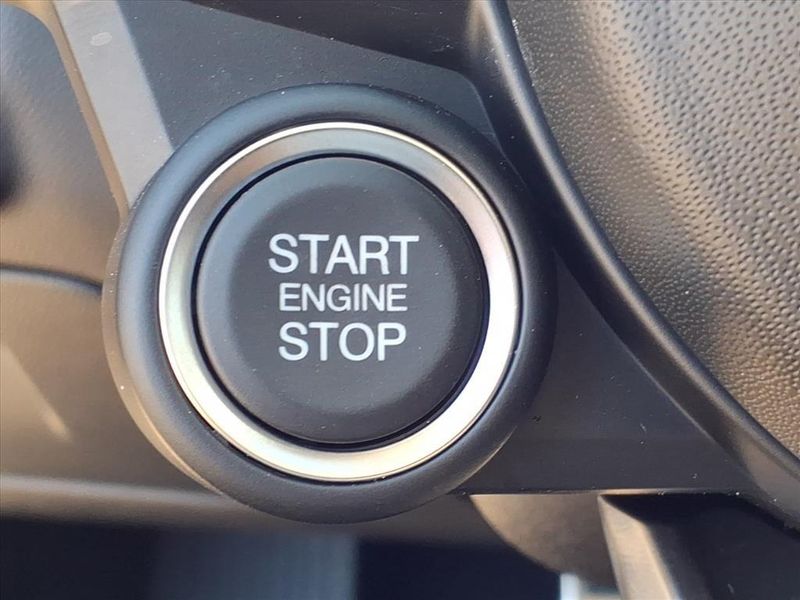 Used 2024 Alfa Romeo Giulia TiImage 19