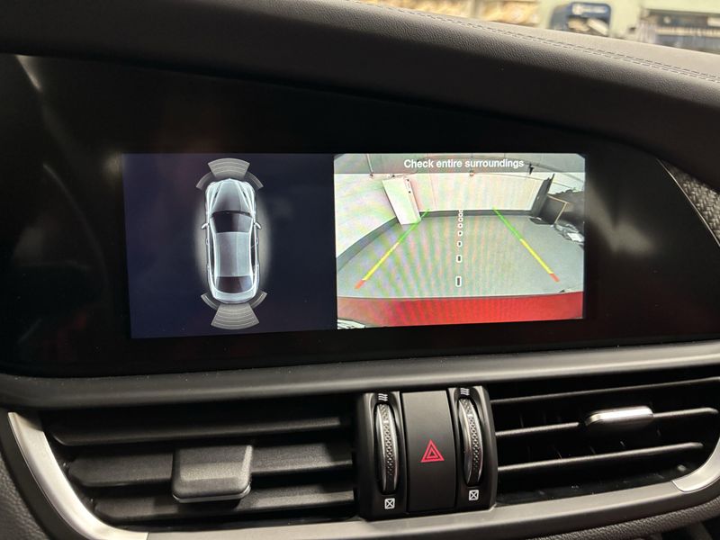 New 2024 Alfa Romeo Giulia Quadrifoglio Carbon RwdImage 20