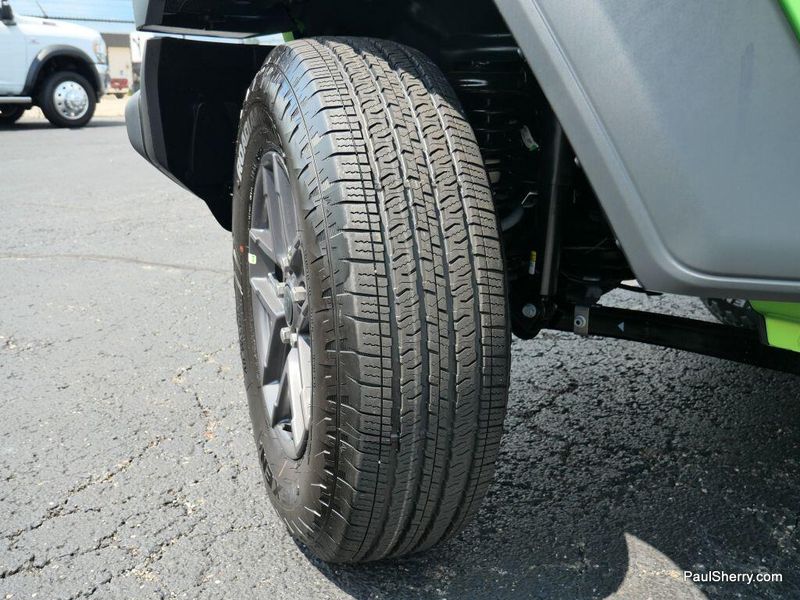 New 2025 Jeep Wrangler 4-door Sport S