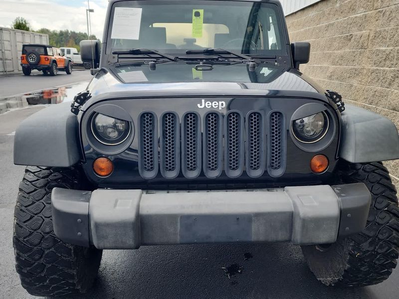 2009 Jeep Wrangler X photo 3