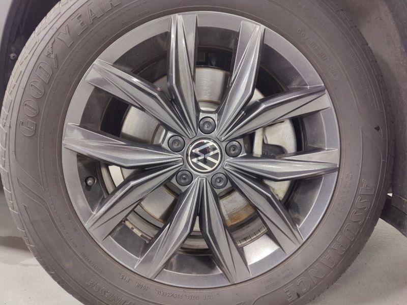 2024 Volkswagen Tiguan SE 4-Motion AWD w/SunroofImage 24