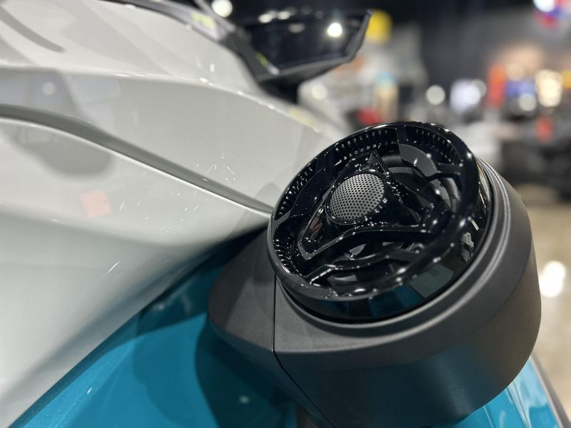 New 2025 Sea-Doo GTI SE 170 (SOUND SYSTEM) Image 9