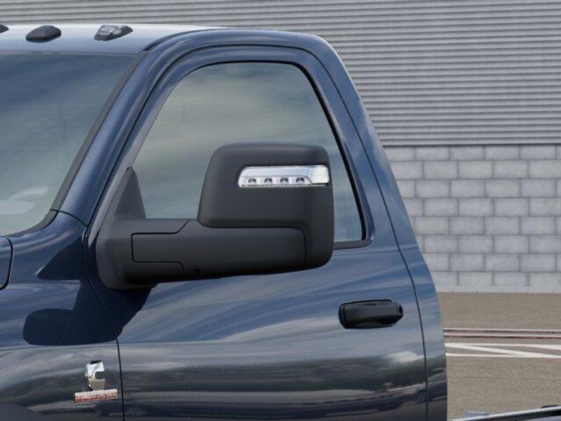 New 2027 RAM 4500HD TradesmanImage 12
