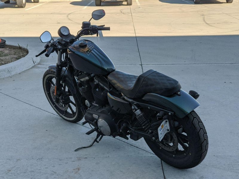 Used 2021 Harley-Davidson SPORTSTER IRON 883 Image 15