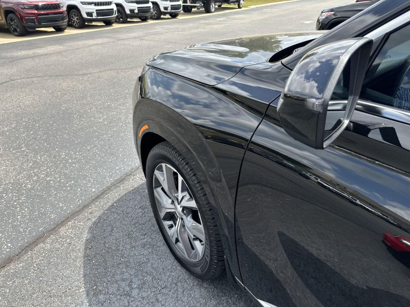 Used 2022 Hyundai Palisade LimitedImage 11