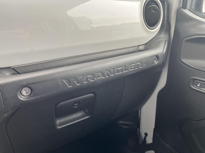 2021 Jeep Wrangler Unlimited Image 24