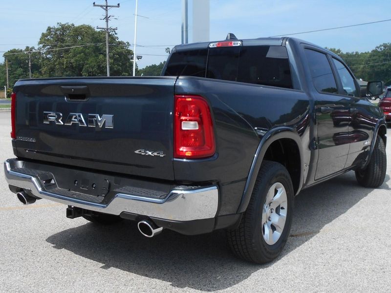 2025 RAM 1500 Big Horn Crew Cab 4x4 5