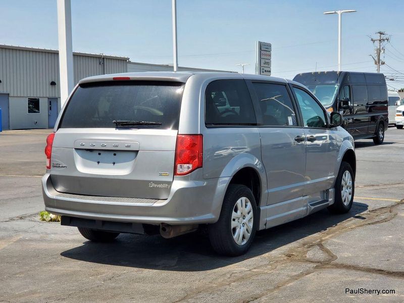 2019 Dodge Grand Caravan SEImage 8