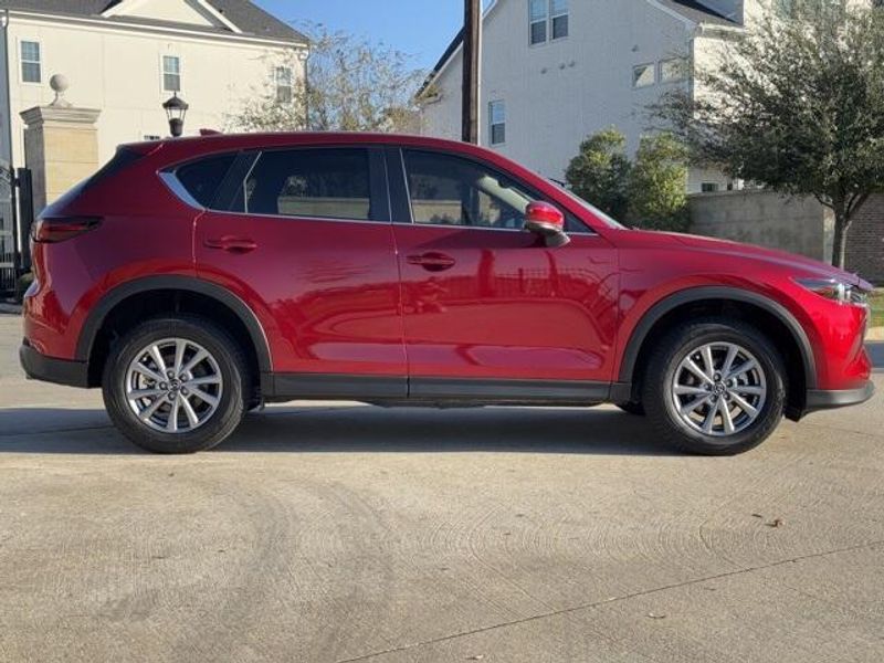 2023 Mazda CX-5 2.5 S Preferred PackageImage 12