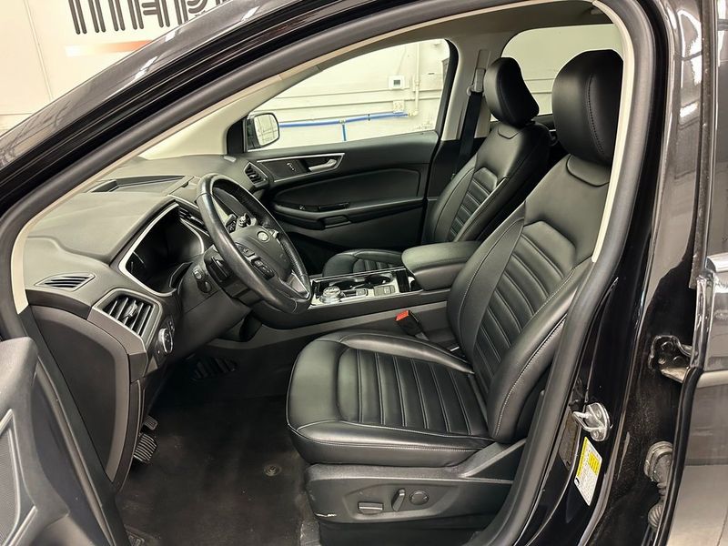 2020 Ford Edge SEL in a Agate Black exterior color and Ebonyinterior. Marina Chrysler Dodge Jeep RAM (855) 616-8084 marinadodgeny.com 