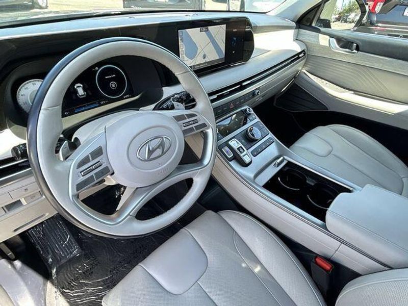 Used 2024 Hyundai Palisade CalligraphyImage 18