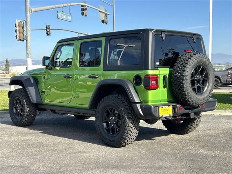 2025 Jeep Wrangler 4-door WillysImage 11