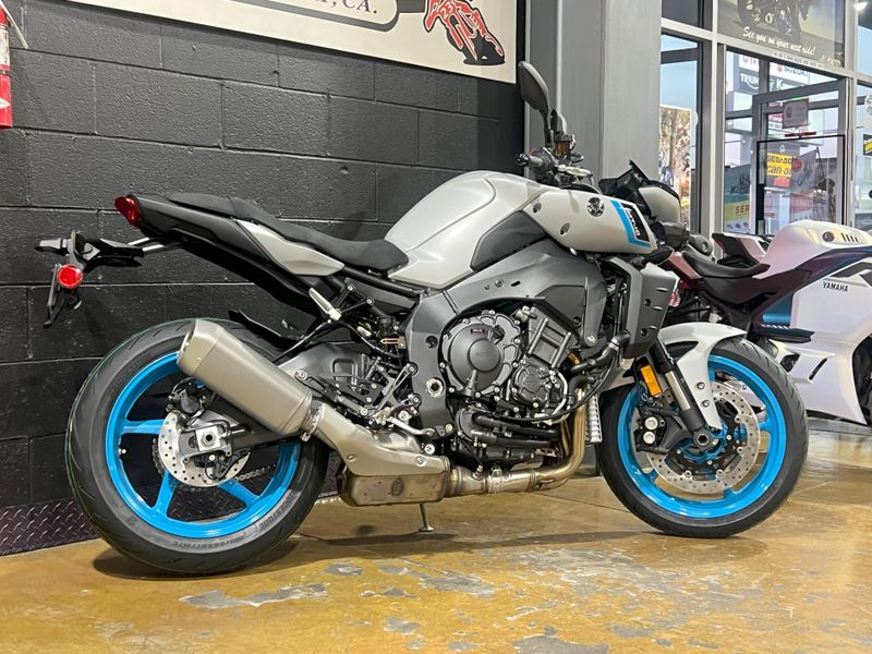 New 2025 Yamaha MT-10 Image 12