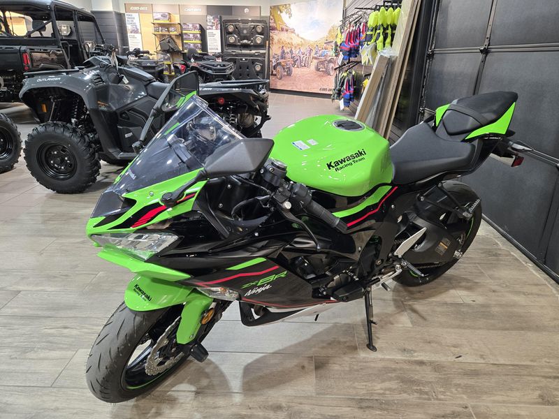 2021 Kawasaki NINJA ZX 6R Image 4