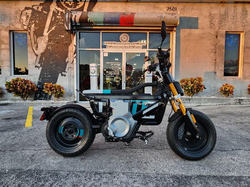 2024 BMW CE 02Image 11