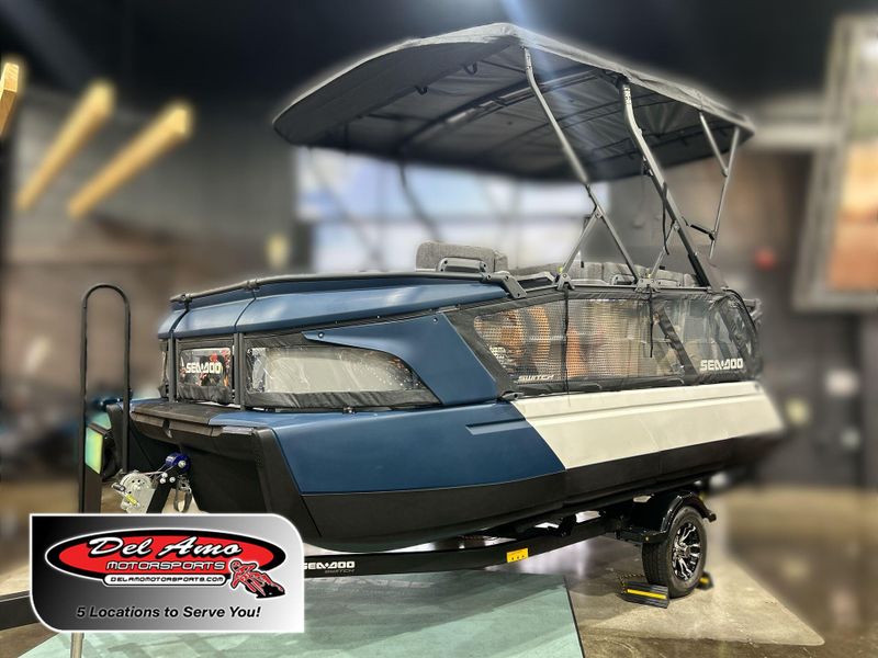 2024 Sea-Doo 44RAT2RF  in a MARINE BLUE exterior color. Del Amo Motorsports of Redondo Beach (424) 304-1660 delamomotorsports.com 