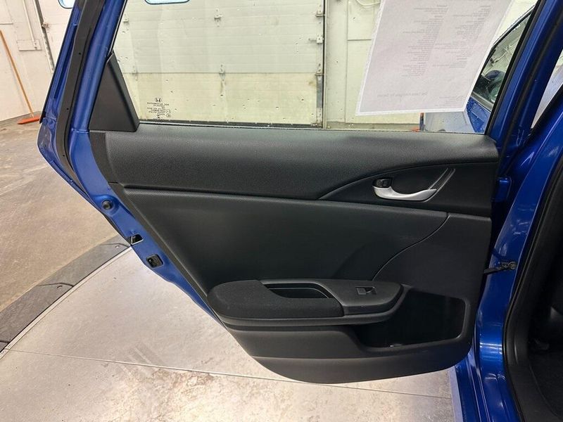 2019 Honda Civic LXImage 20