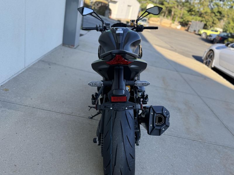 2026 Kawasaki Z1100 SEImage 5