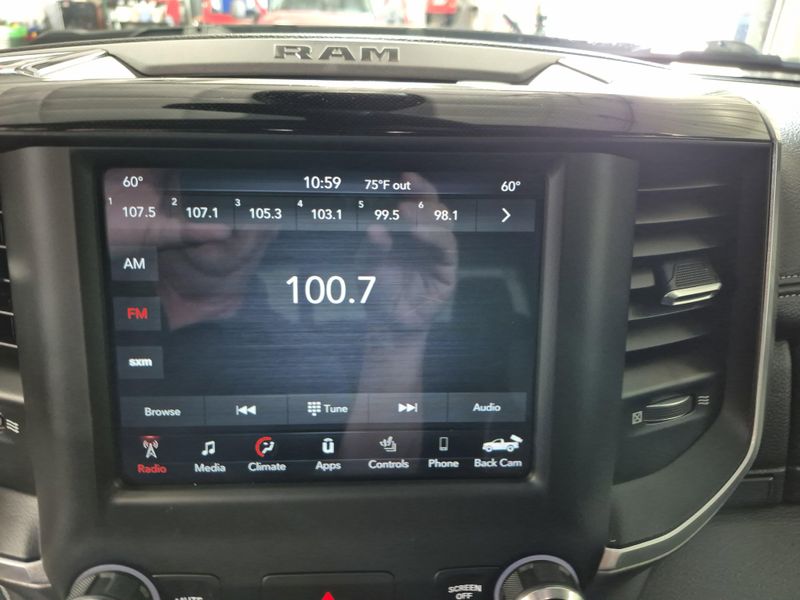 2020 RAM 1500 LaramieImage 31
