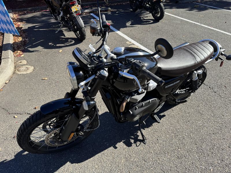 2025 Triumph Scrambler 1200 X - SAPPHIRE BLACK