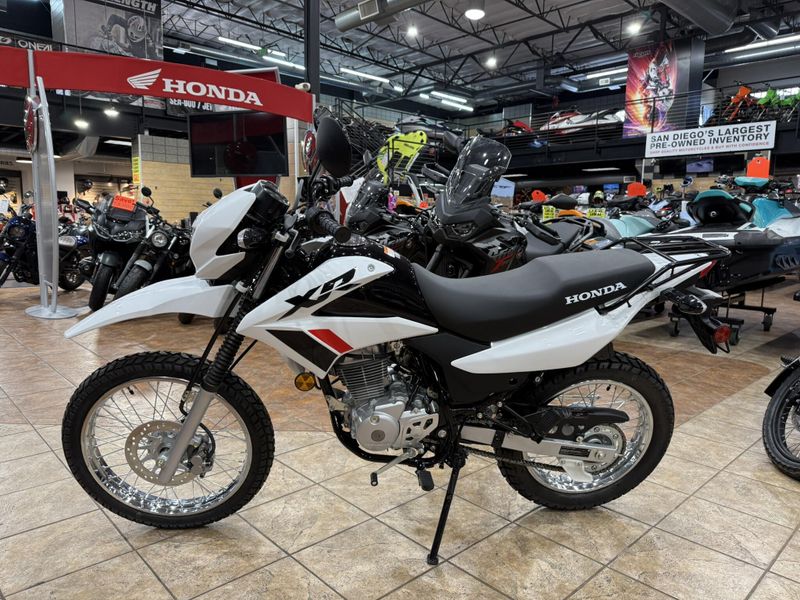 2025 Honda XR150L Image 10