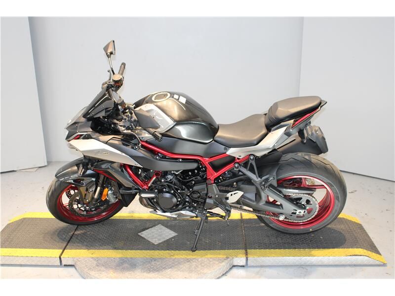 Used 2023 Kawasaki ZH2 BASE Image 4