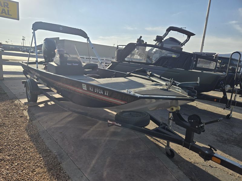 USED 2020 TRACKER BASS CLASSIC LIMITED Image 2