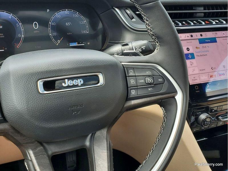 2025 Jeep Grand Cherokee L Limited 4x4Image 28