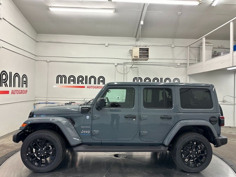 2024 Jeep Wrangler 4-door Sahara 4xeImage 7