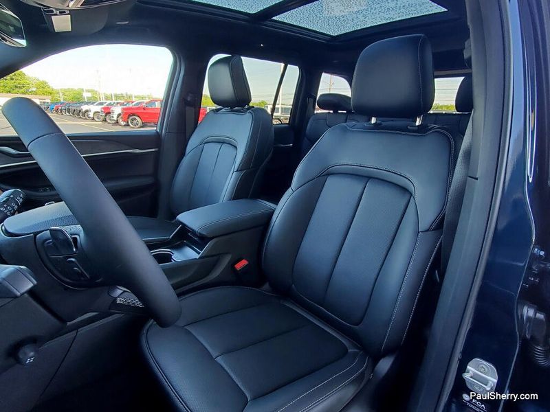 New 2026 Jeep Grand Cherokee Limited Reserve 4x4