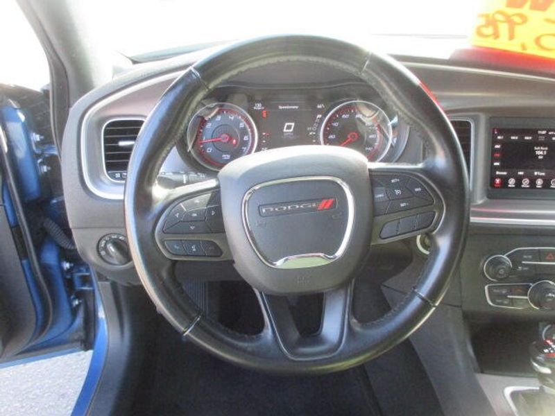 Used 2022 Dodge Charger SXTImage 15