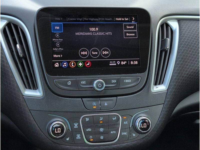 Used 2024 Chevrolet Malibu LTImage 12