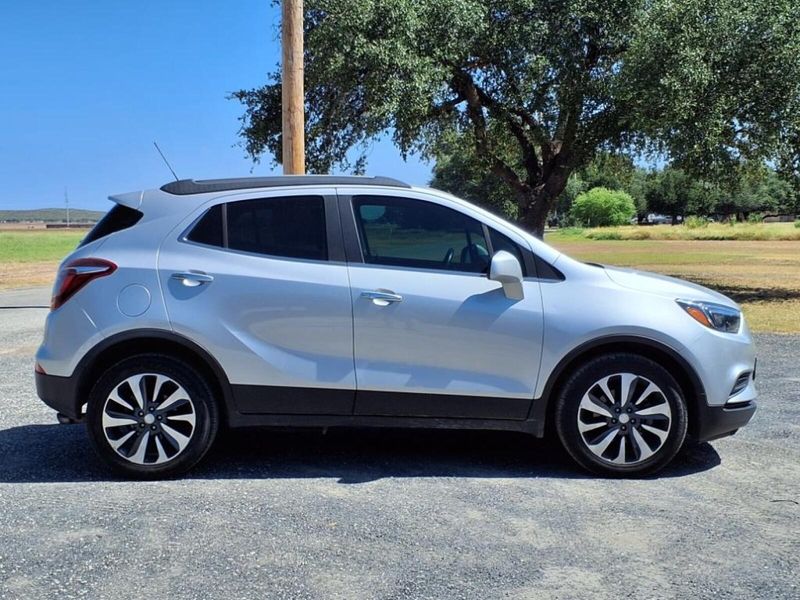 2021 Buick Encore Preferred photo 2