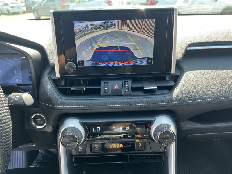 2023 Toyota RAV4 Hybrid XLE PremiumImage 16