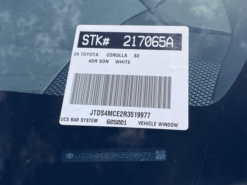 2024 Toyota Corolla SEImage 31