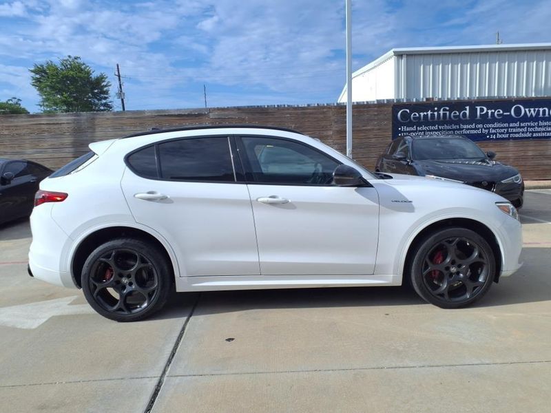 2022 Alfa Romeo Stelvio VeloceImage 10