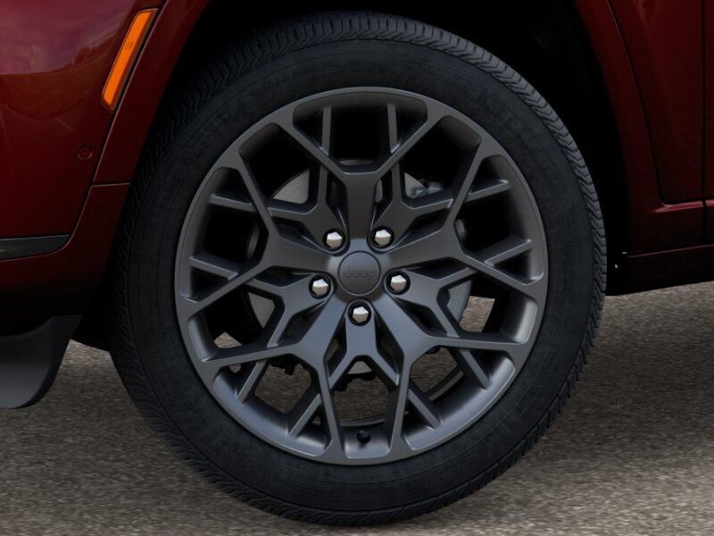 2025 Jeep Grand Cherokee L Summit photo 2