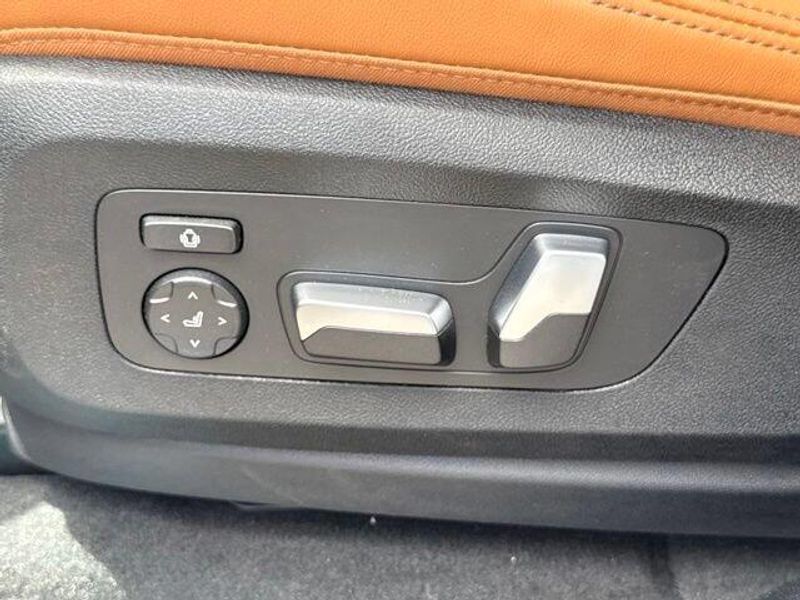 New 2026 BMW X5 sDrive40iImage 18
