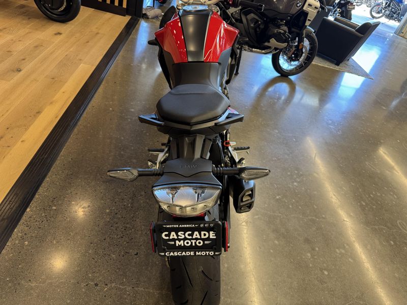 2024 BMW F 900 R - RACING RED 