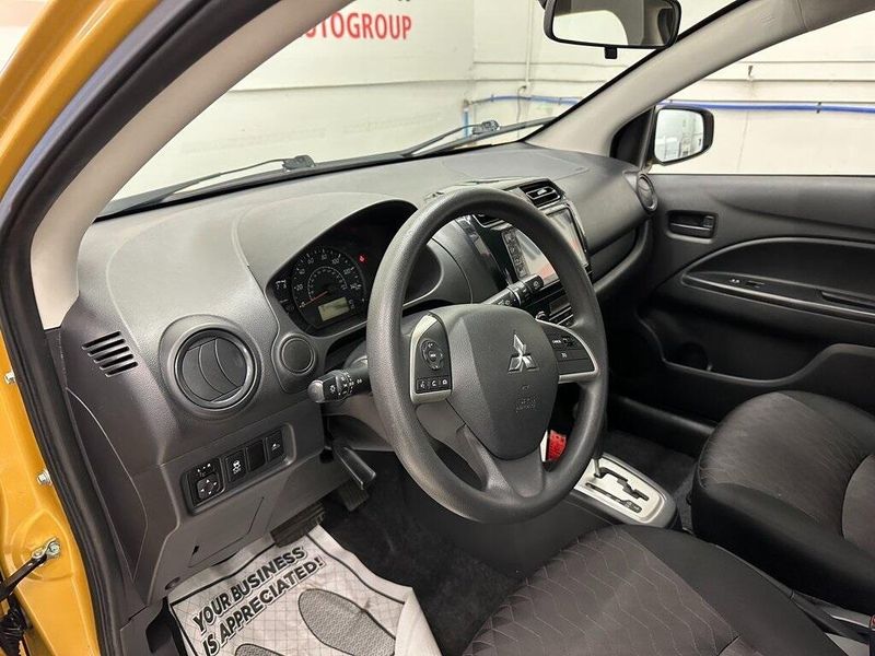 2023 Mitsubishi Mirage ESImage 18