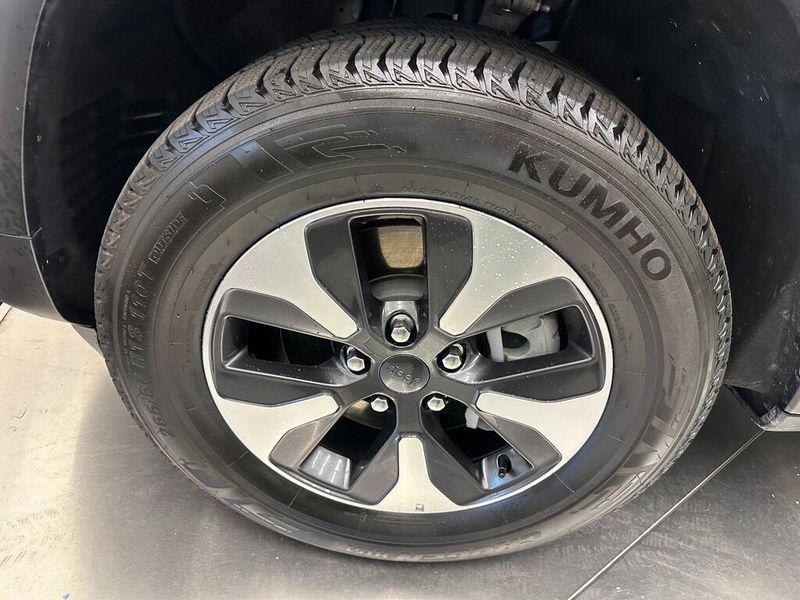 2024 Jeep Cherokee Limited 4xe photo 30
