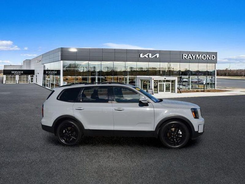 Used 2025 Kia Telluride SX X-LineImage 2