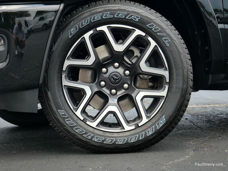 New 2025 RAM 1500 Laramie Crew Cab 4x4 5