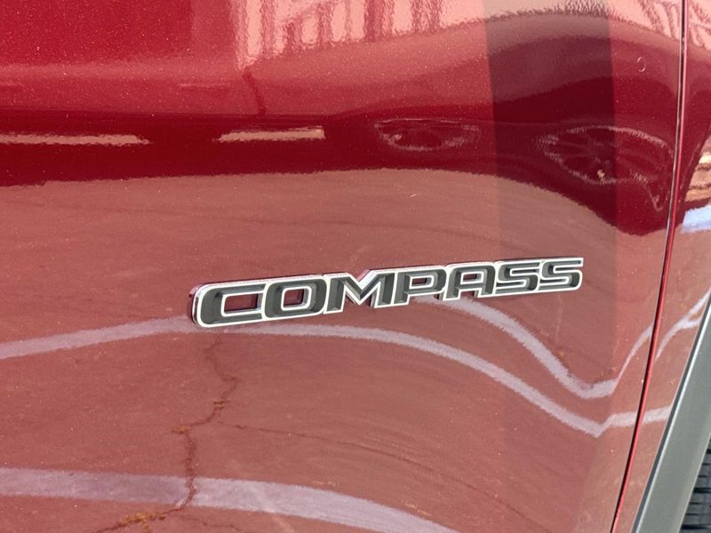 Used 2022 Jeep Compass Latitude Lux