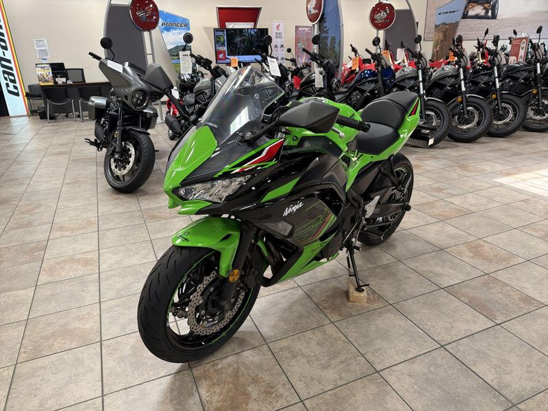 Used 2023 Kawasaki NINJA 650 Image 13
