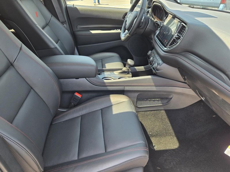 New 2026 Dodge Durango Gt Plus Awd Hemi V8